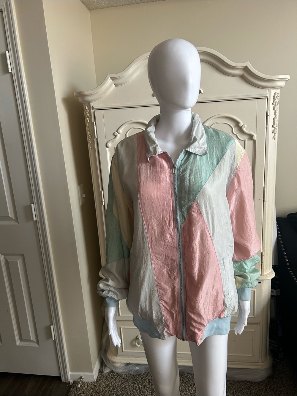 Blair Pastel Colorblock Windbreaker Jacket in Pink, Mint & Cream vtg